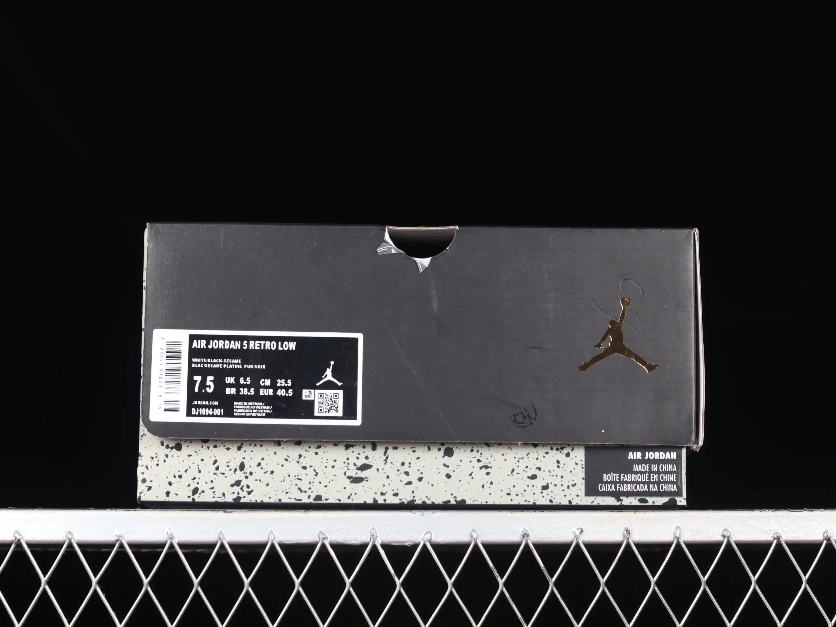 All categories Air Jordan Jordan series basketball shoes Air Jordan 5 Air Jordan 5 Low "Wings" AJ5 Joe 5 black gold cloth low-top basketball shoes DJ1094-001